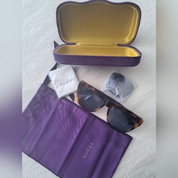 Sunglasses - Picture 1 of 5